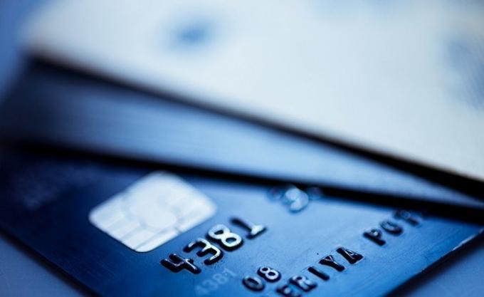 7 vinkkejä suojata pankkikortti petoksentekijöiltä
