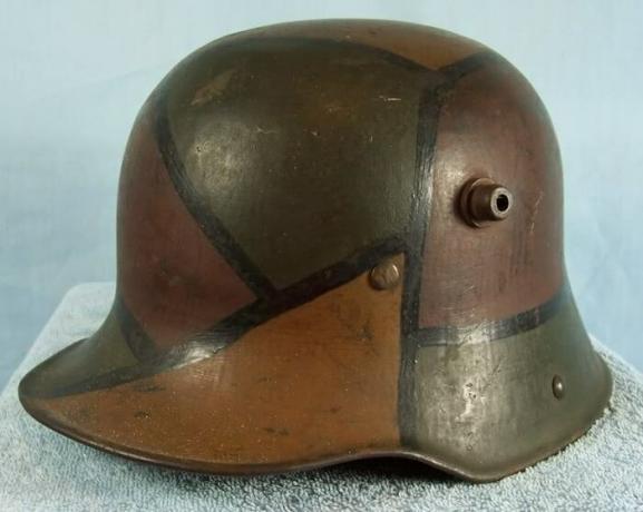 M16 kypärä naamiointi väreissä aikana ensimmäisen maailmansodan.