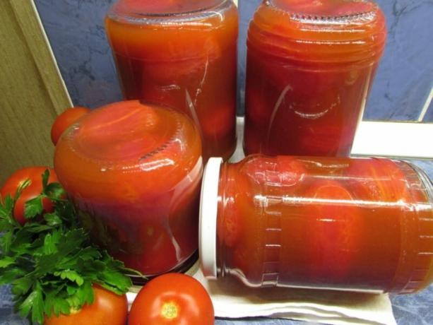 Hyvä tomaatit tomaattisose, kokki, joka voi mitään emäntä. Havainnollistamiseen artikkeli käytetään tavallisen ajokortin © ofazende.ru