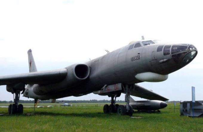 Tu-16 oli prototyyppi Tu-104. / Kuva: oruzhie.info