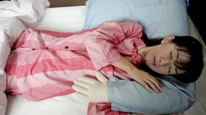 Yksinäiset naiset eivät myöskään ole paljon häiritä, jos niillä on niin tyyny. / Kuva: i.kinja-img.com
