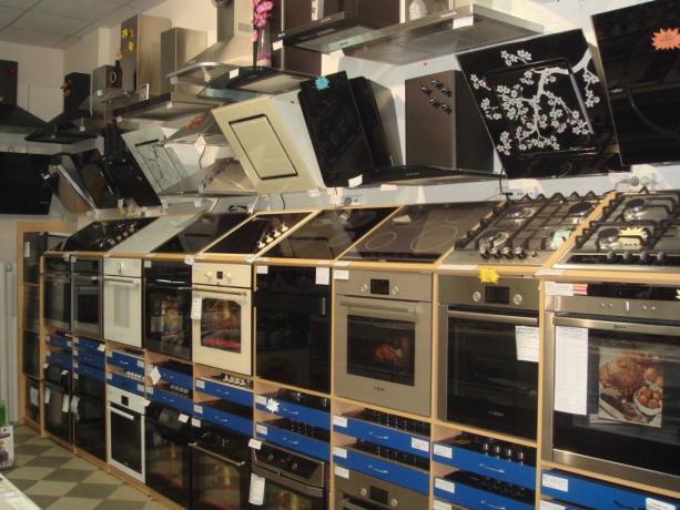 Siemensin sisäänrakennetut keittiökoneet: videoasennusohjeet, riippuvainen, valokuva ja hinta