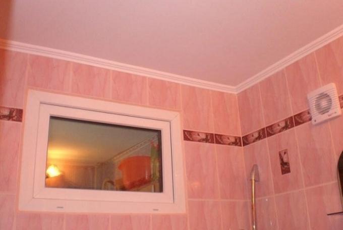 In "Hruštšov" ei ikkunan keittiöstä kylpyhuoneeseen.
