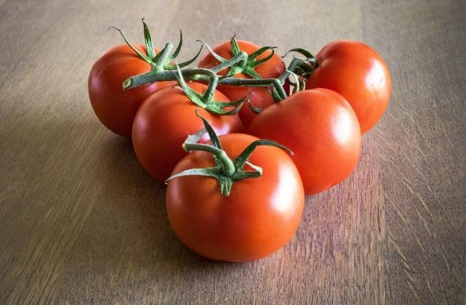 Minun tapa, joka tekee talven paljon maukkaampia tomaatit