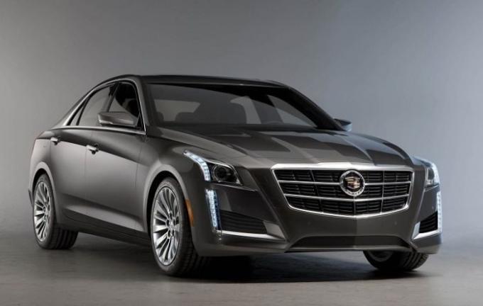 Amerikan liiketoiminnan luokan sedan Cadillac CTS, 2014. | Kuva: cheatsheet.com.