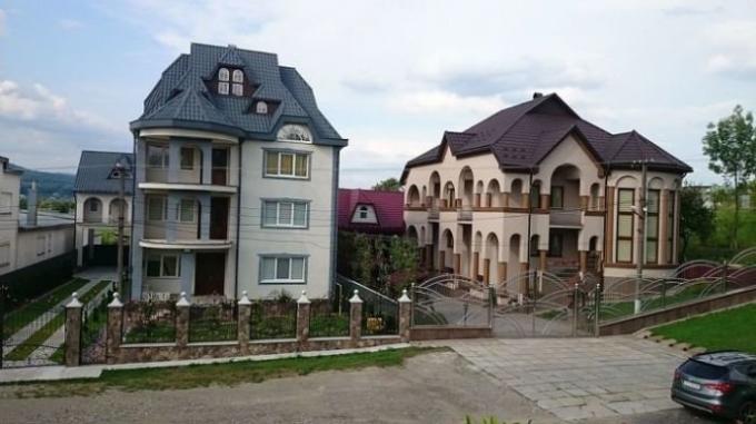 Alempi Apsha - rikkain kylä Ukrainassa.